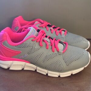 Fila Women's Pink and Gray Sneakers